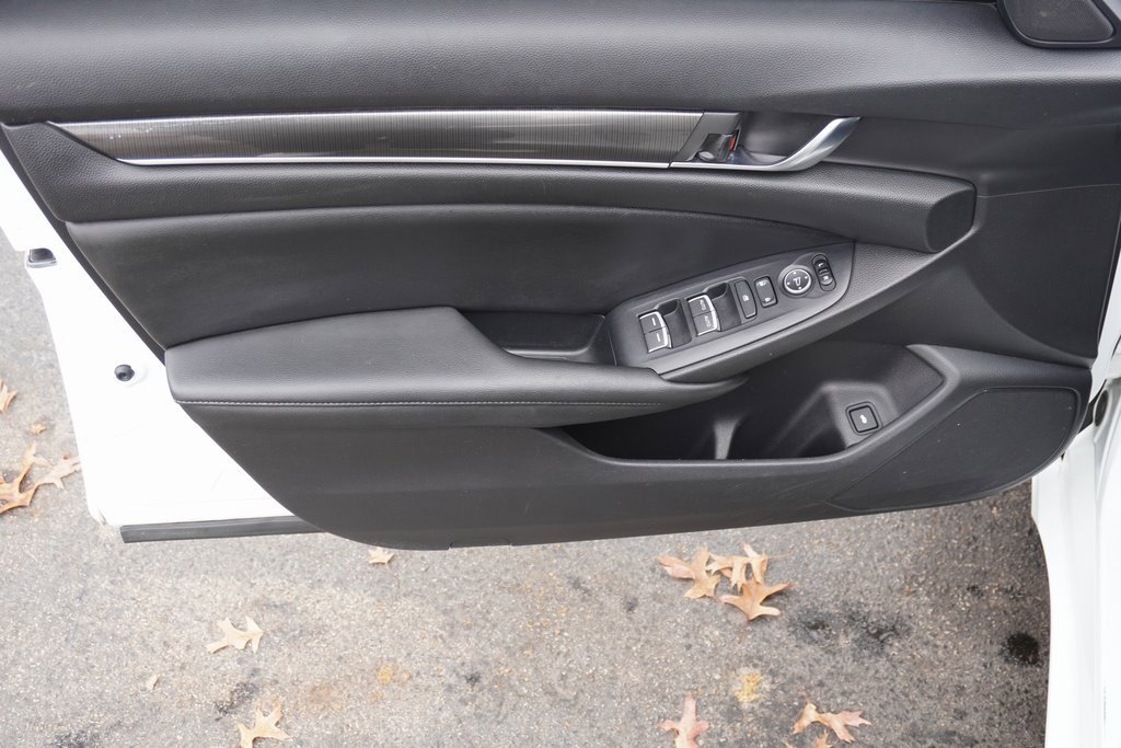 Used 2019 Honda Accord Sport image 8