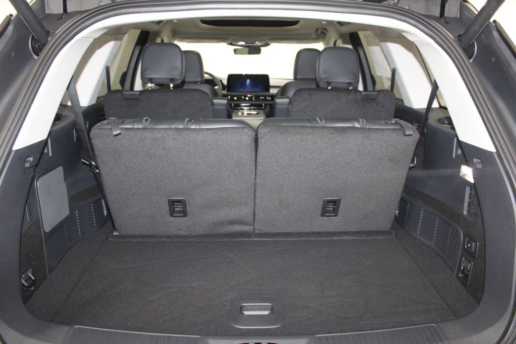 New 2025 Lincoln Aviator 2WD w/ Jet Appearance Package image 12