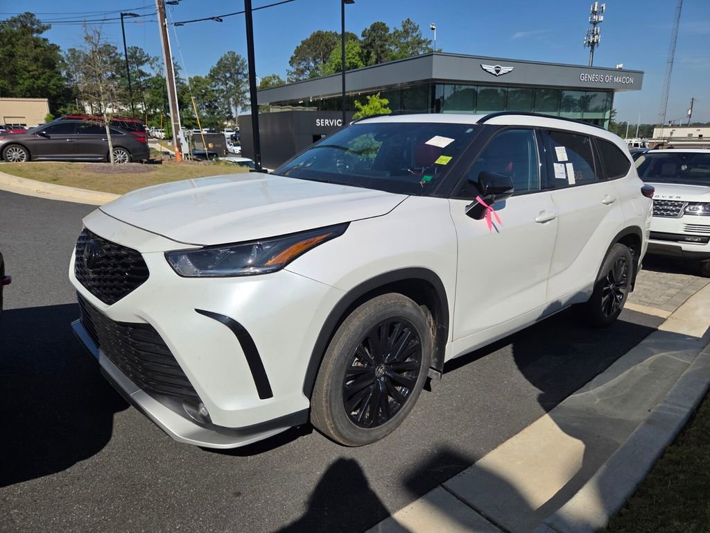 Used 2024 Toyota Highlander Limited