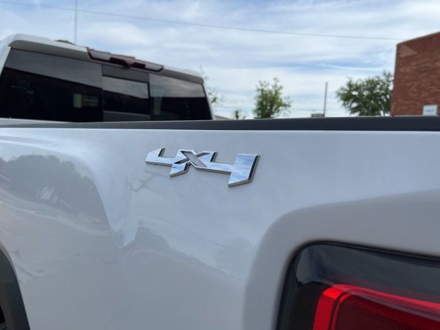 Used 2022 GMC Sierra 2500 SLT w/ SLT Premium Package AWD/4WD image 12