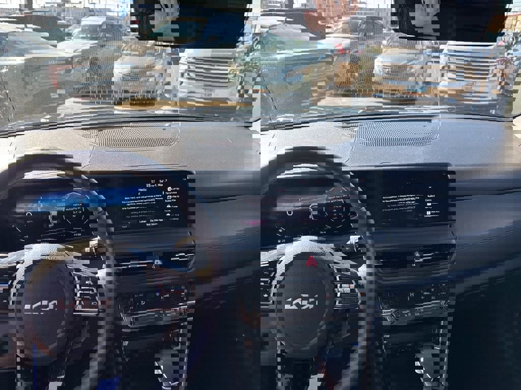 Used 2024 Kia Seltos EX image 14