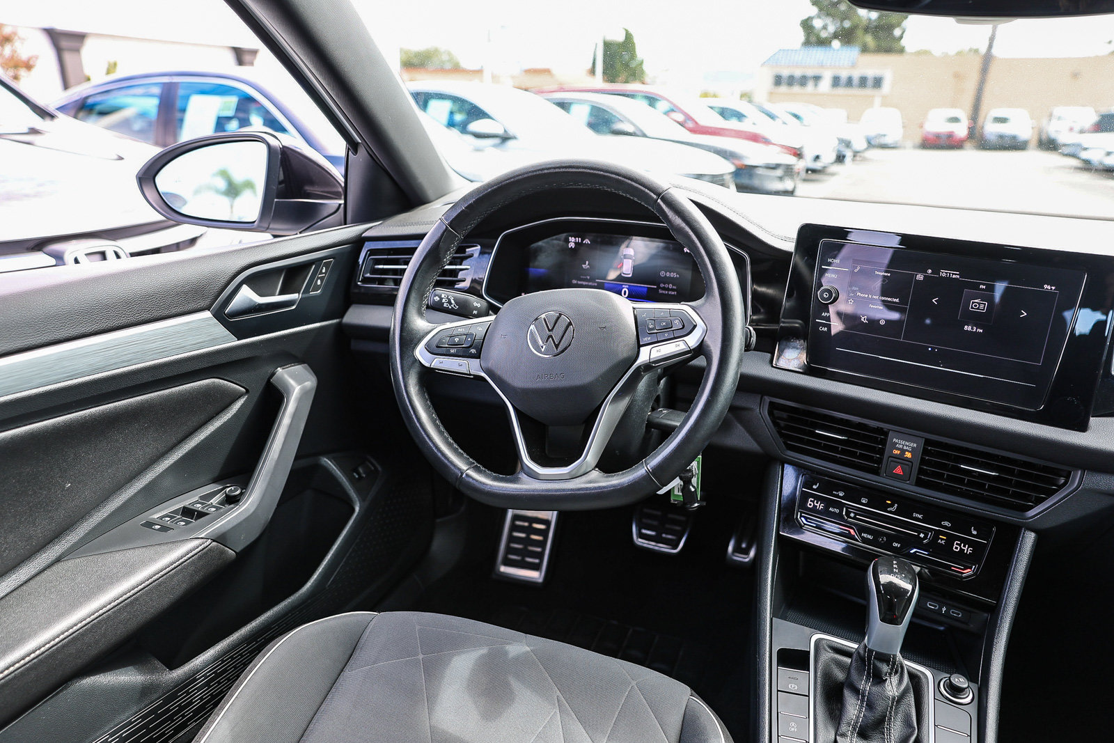 Used 2025 Volkswagen Jetta Sport FWD image 5