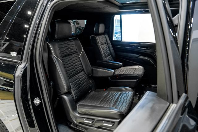 Used 2022 Cadillac Escalade ESV Sport Platinum w/ Heavy-Duty Trailer Package AWD/4WD image 58