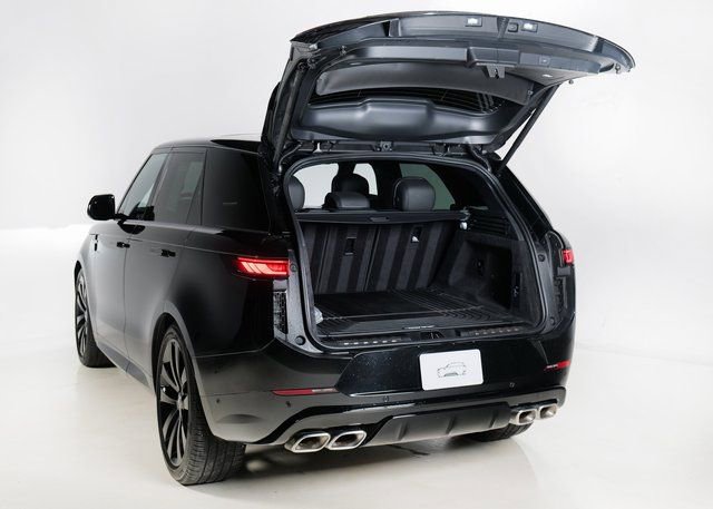 Used 2025 Land Rover Range Rover Sport Dynamic SE image 28
