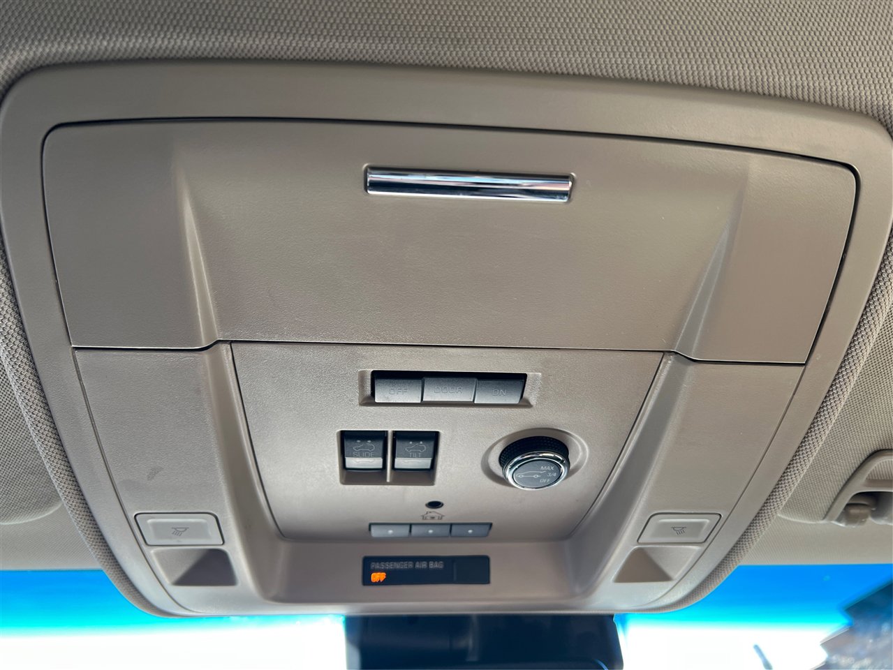 Used 2016 GMC Yukon SLT w/ Open Road Package image 27