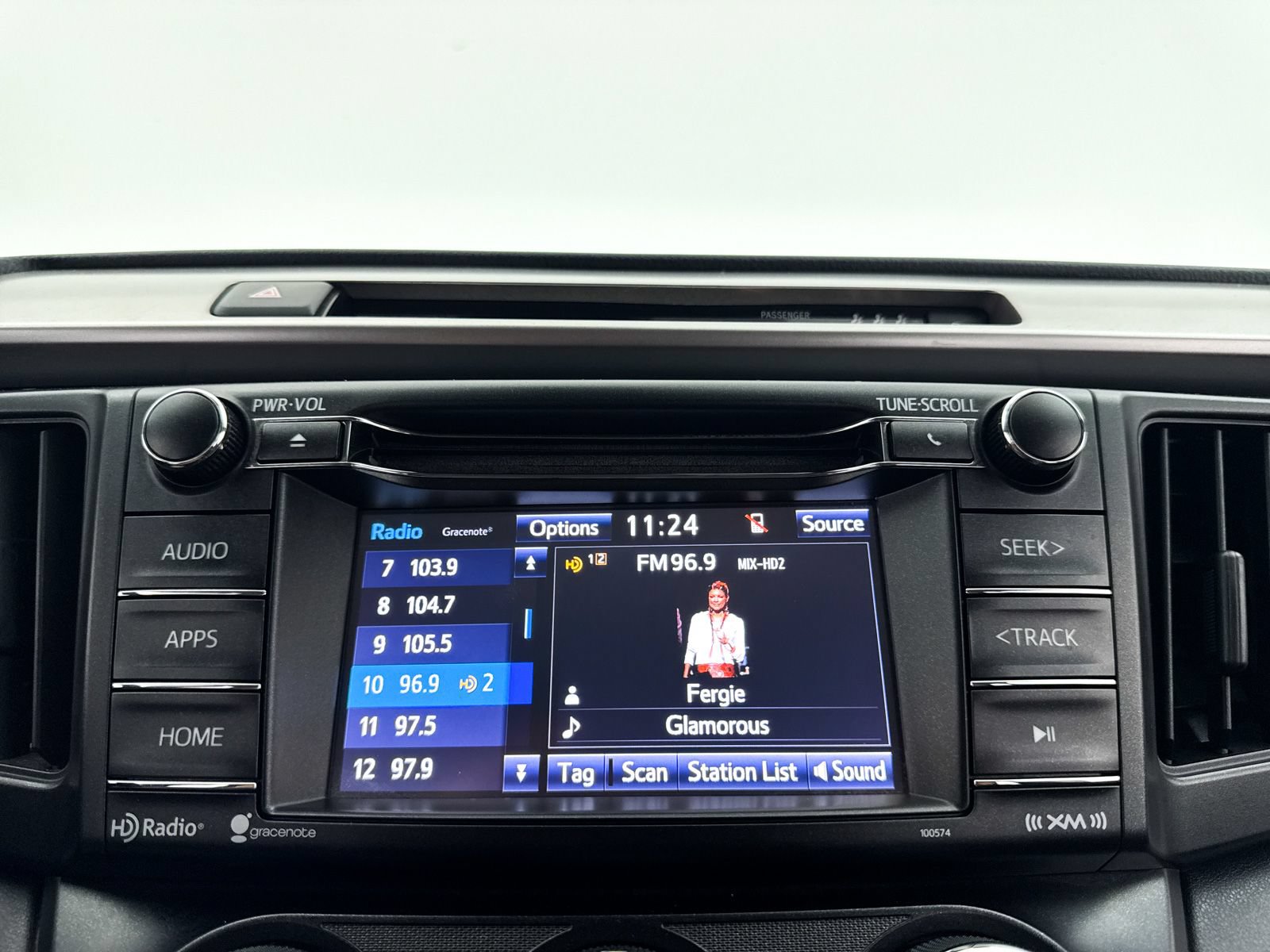 Used 2017 Toyota RAV4 LE FWD image 19