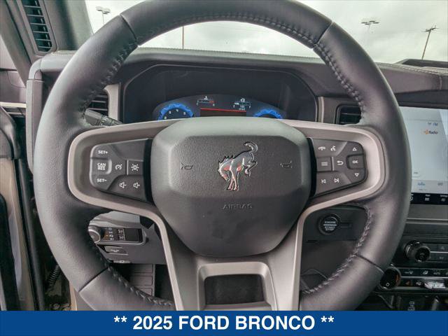 New 2025 Ford Bronco Badlands AWD/4WD image 12