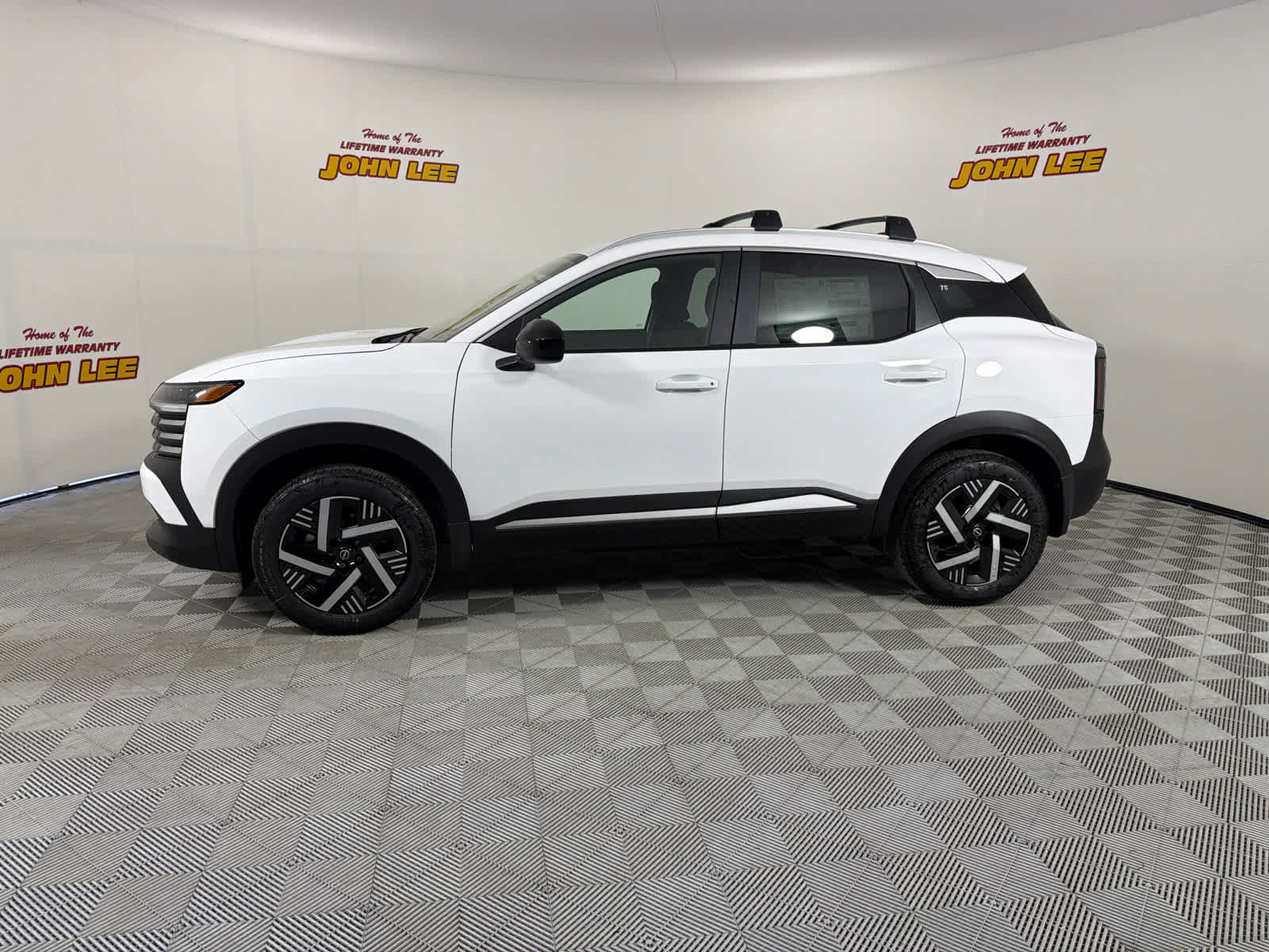 New 2026 Nissan Kicks SV w/ Cold Weather Package FWD image 2