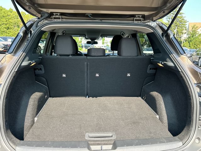 Certified 2025 Nissan Kicks SV FWD image 23