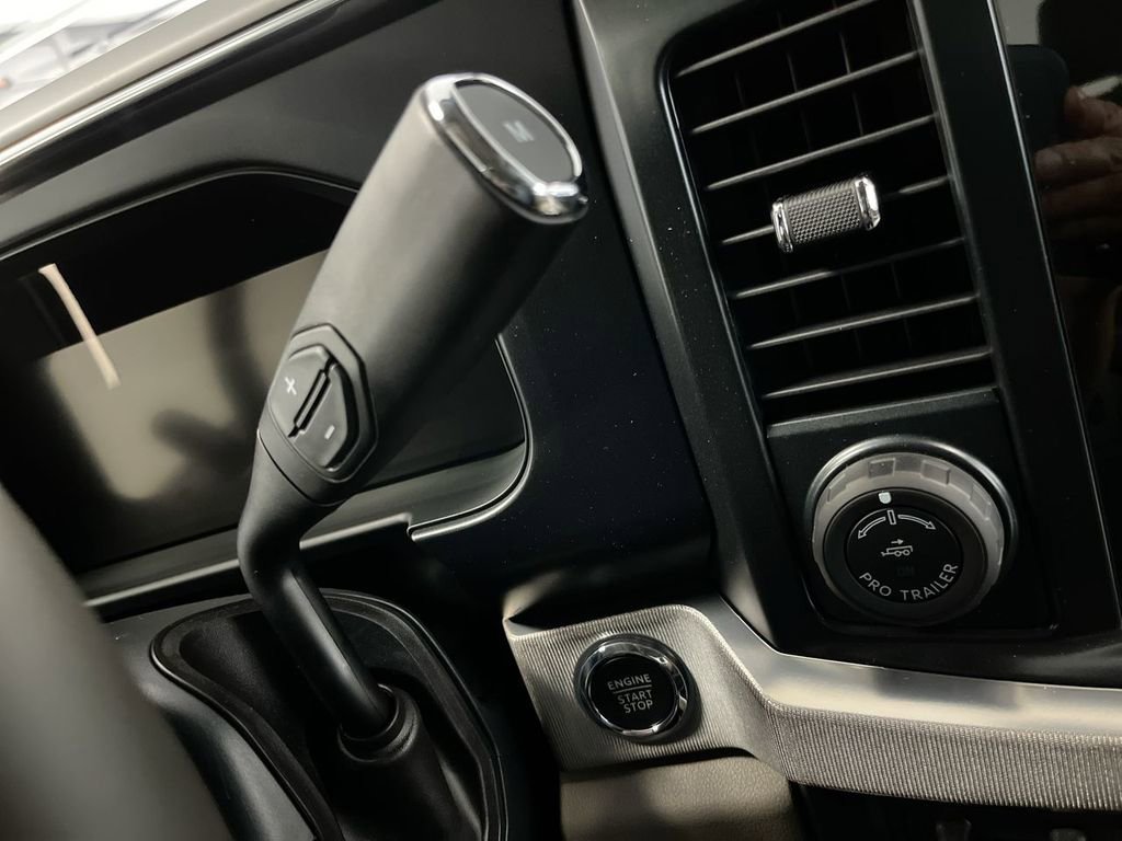 New 2026 Ford F350 4x4 Crew Cab Super Duty image 21
