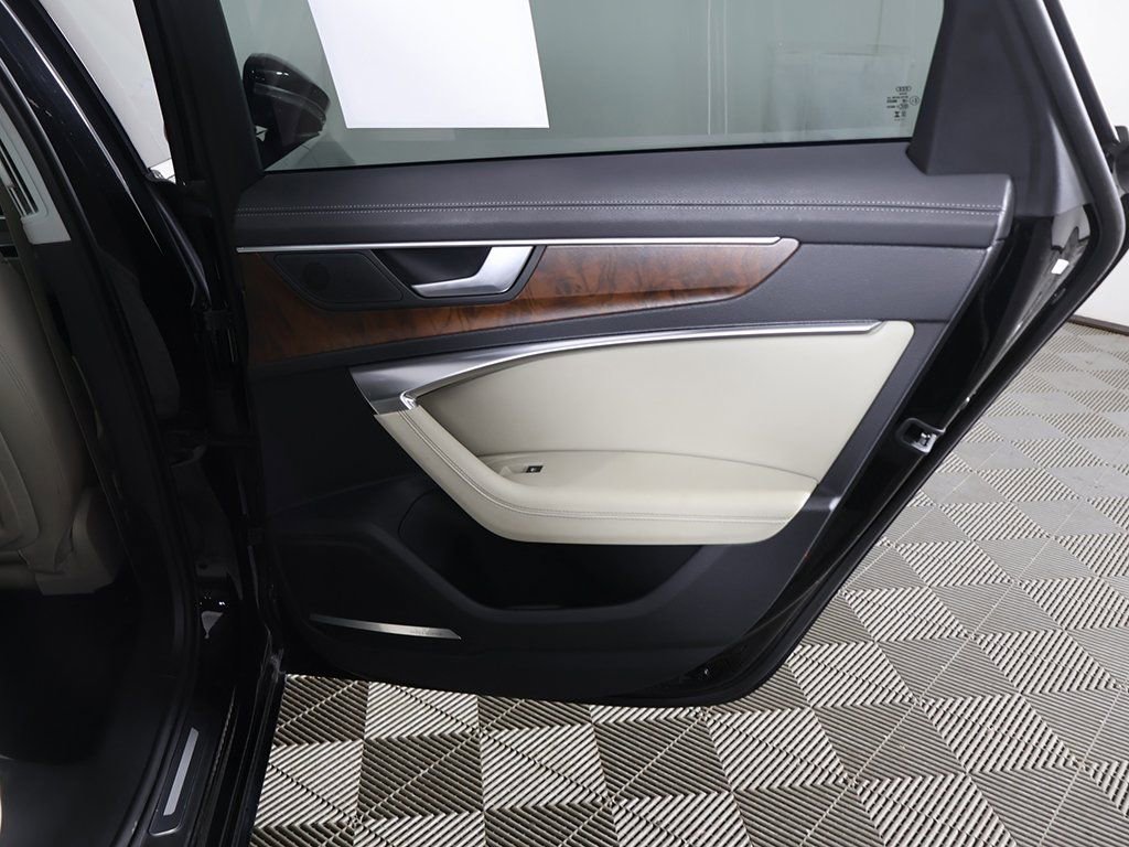 Used 2023 Audi A6 Premium Plus w/ Premium Plus Package image 27