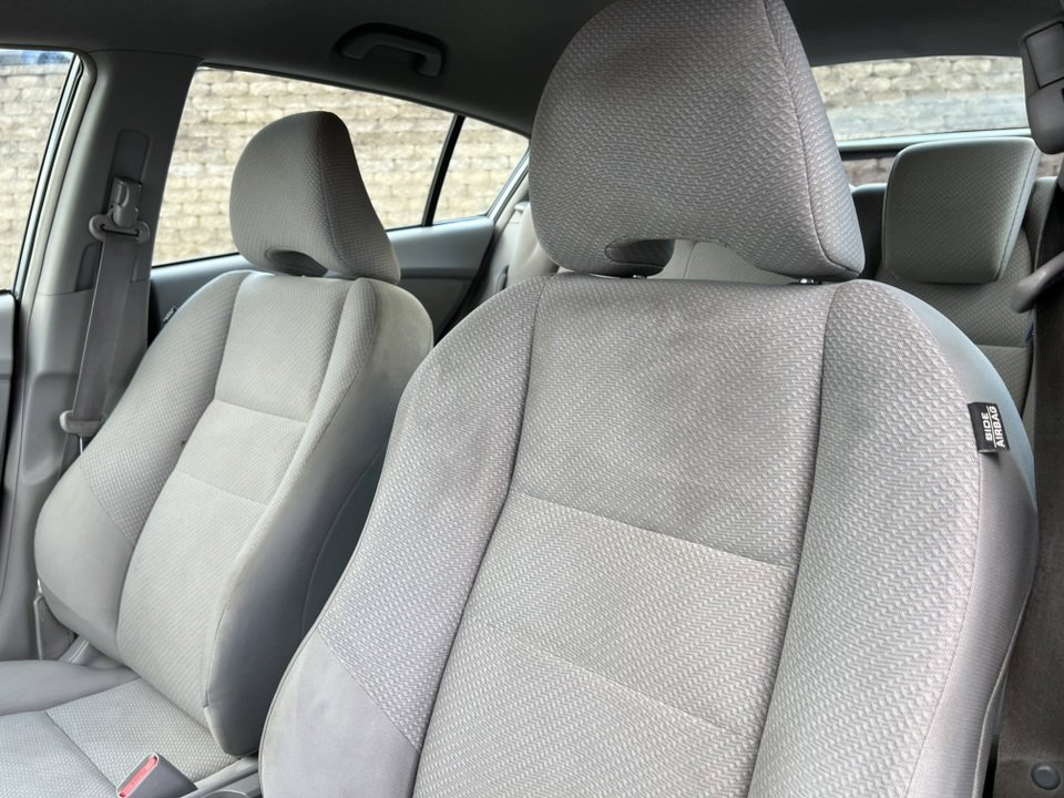 Used 2013 Honda Insight image 10