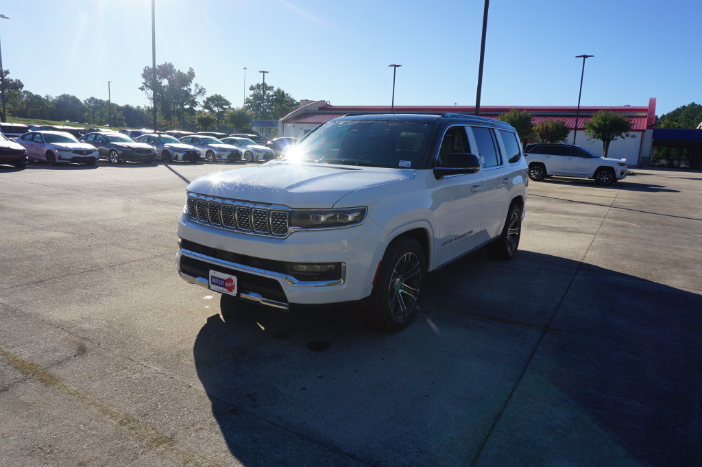 Used 2023 Jeep Grand Wagoneer 4WD image 30