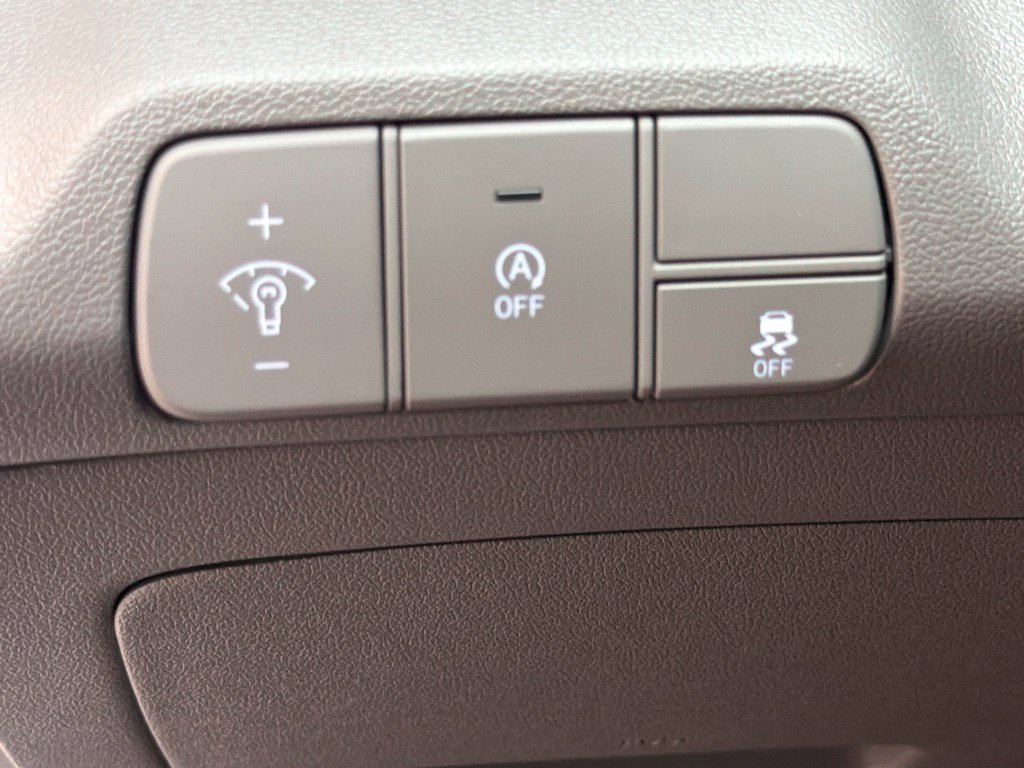 New 2026 Hyundai Elantra SE FWD image 22