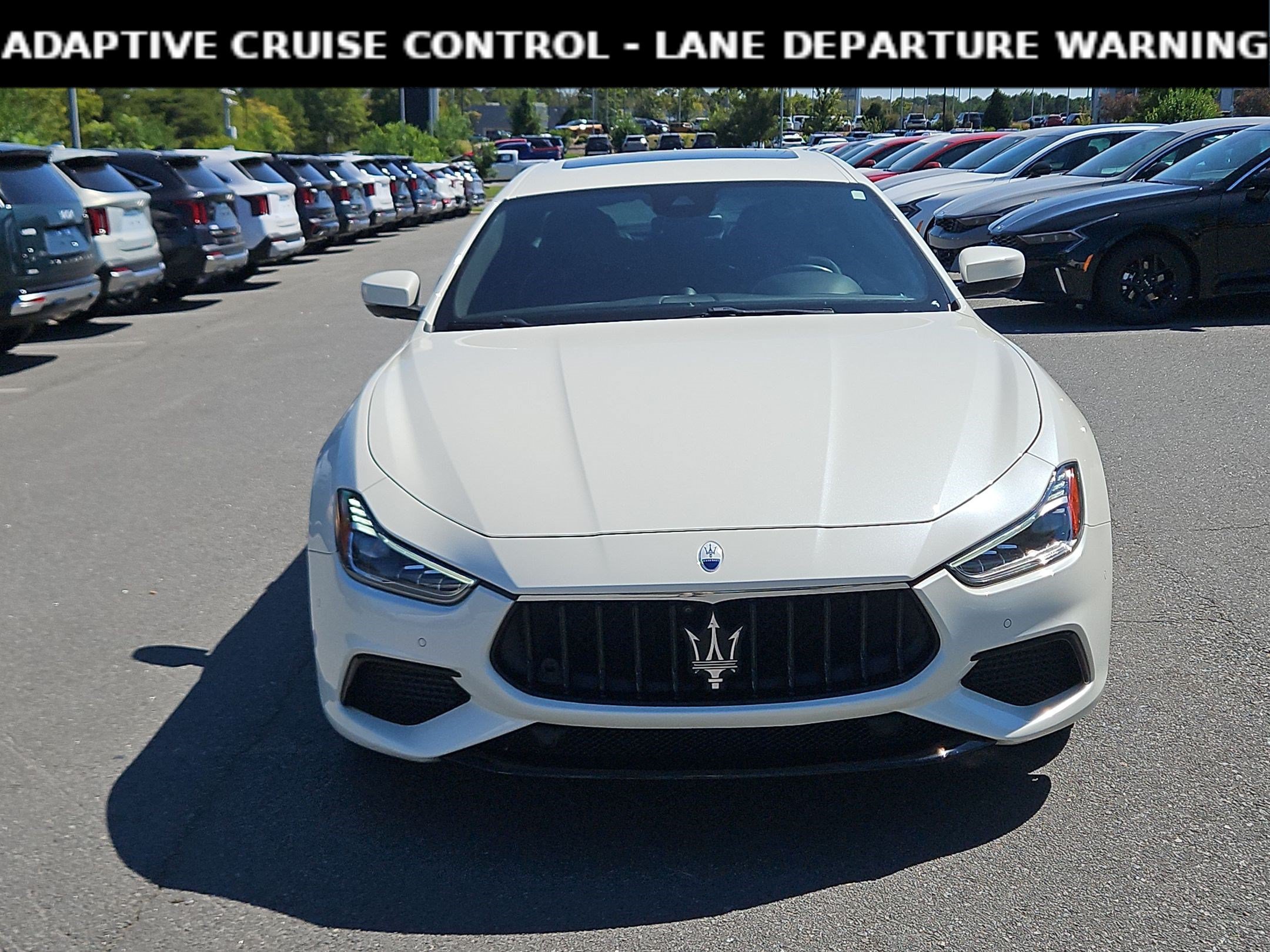 Used 2022 Maserati Ghibli Modena Q4 AWD/4WD image 2