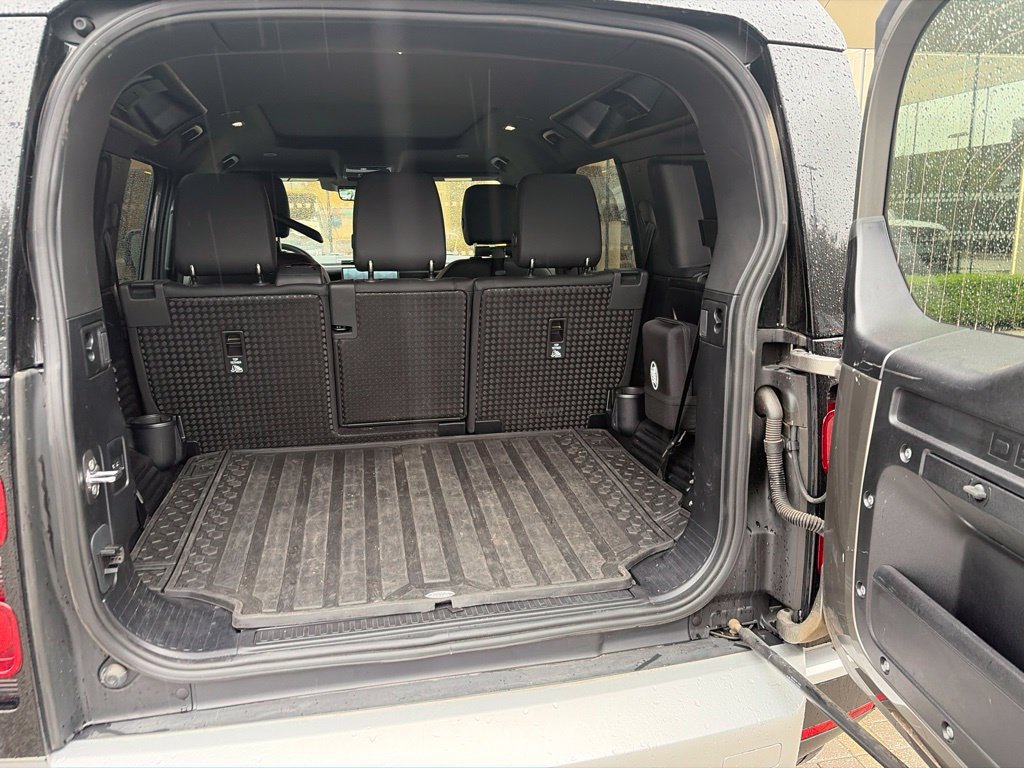 Certified 2025 Land Rover Defender 110 S AWD/4WD image 21