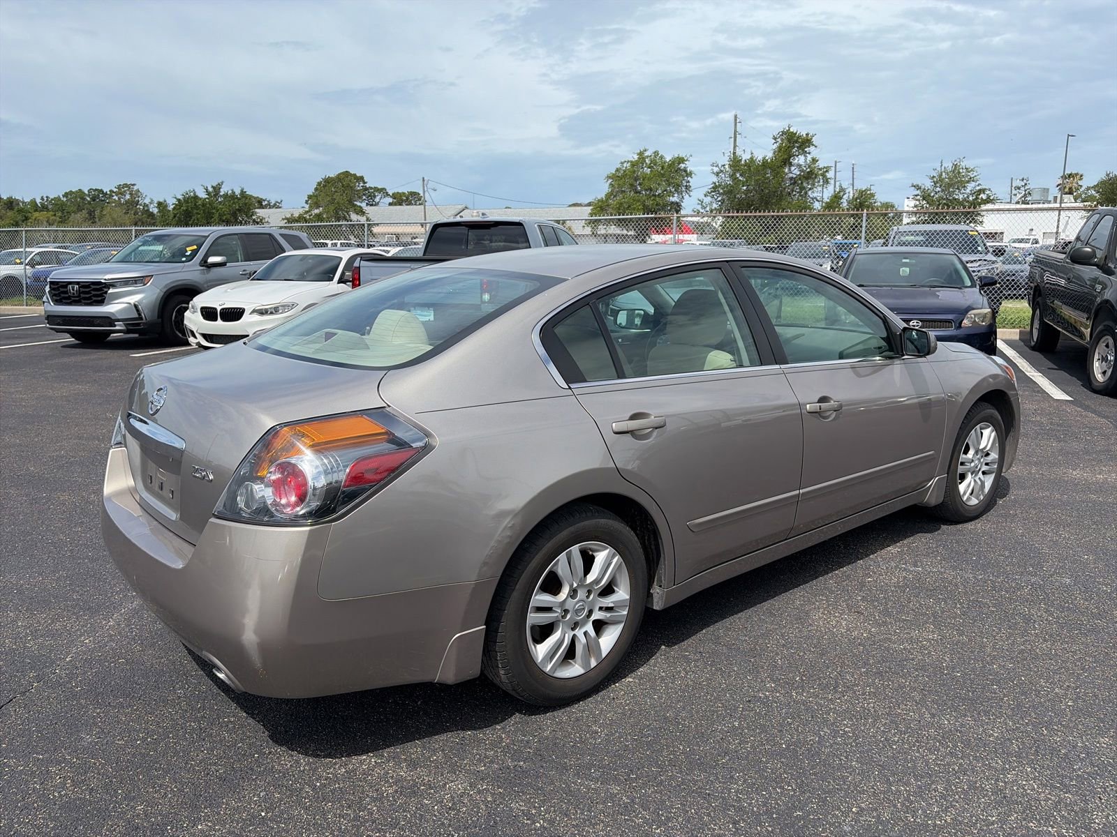 Used 2012 Nissan Altima 2.5 S w/ Convenience Pkg FWD image 7