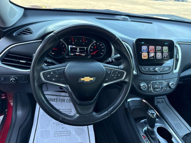 Used 2018 Chevrolet Malibu LT FWD image 17