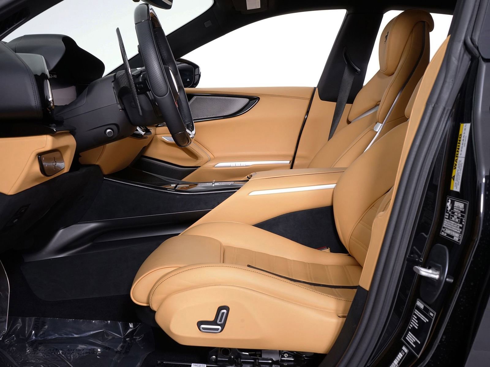 Used 2024 Ferrari Purosangue image 4