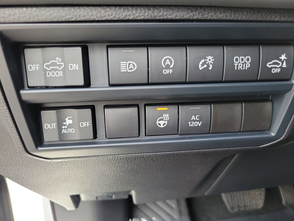 Used 2024 Toyota Tundra Platinum AWD/4WD image 15