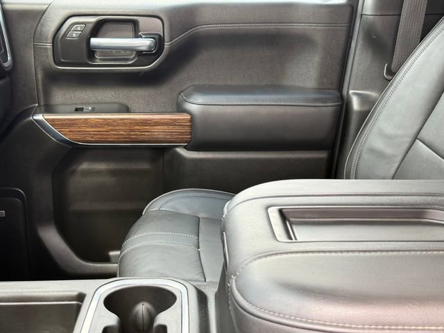 Used 2022 Chevrolet Silverado 1500 High Country w/ Technology Package AWD/4WD image 11