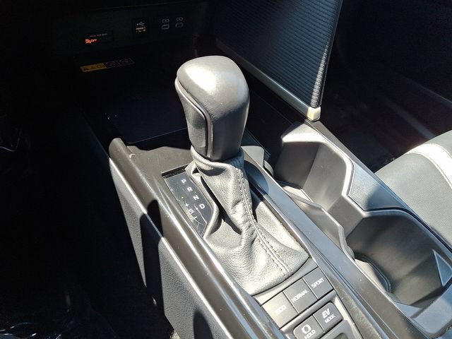 Used 2025 Toyota Camry SE FWD image 14