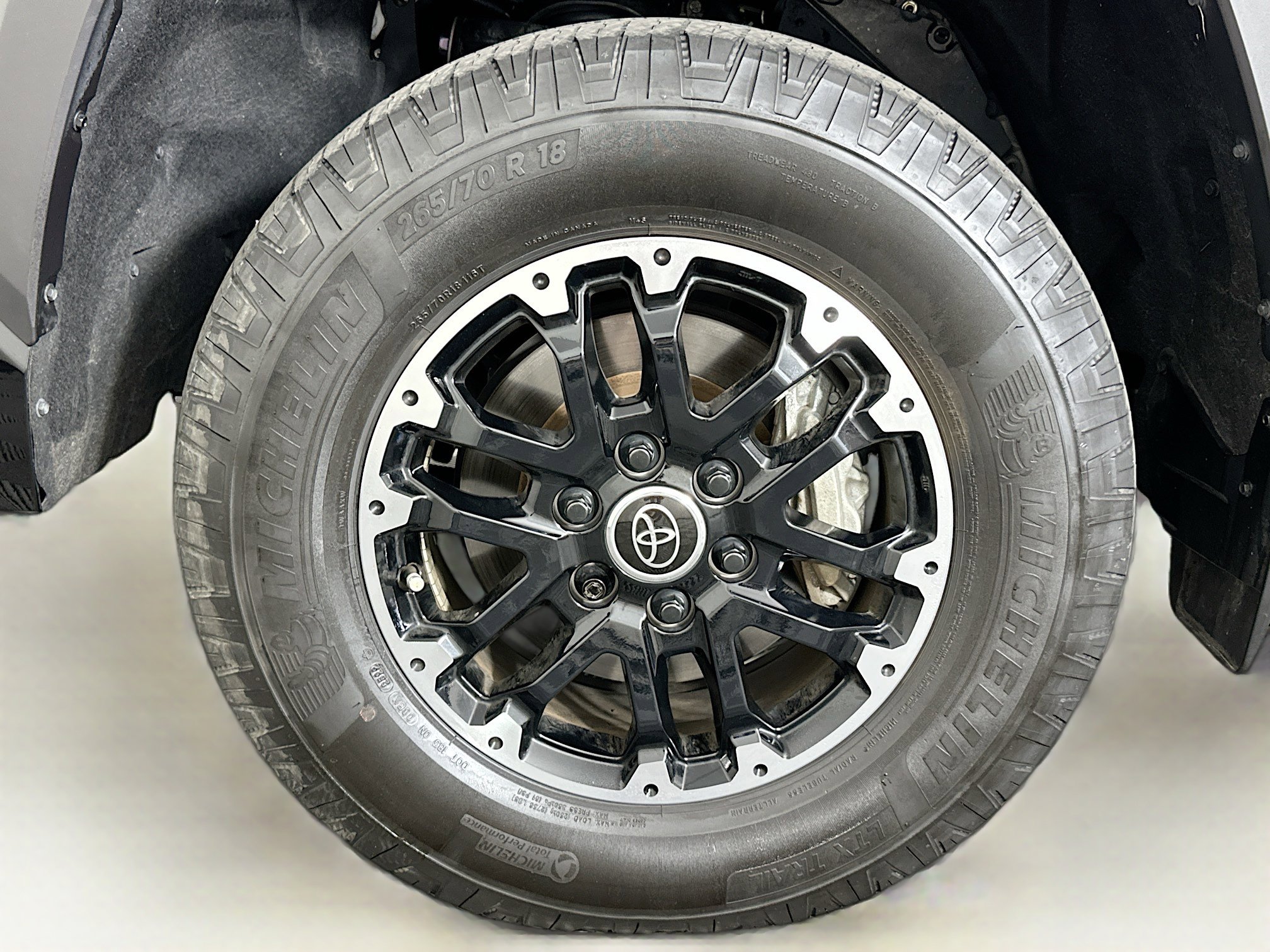 Used 2022 Toyota Tundra SR5 w/ TRD Off-Road Package image 11