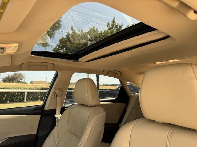 Used 2014 Toyota Avalon XLE Touring FWD image 32