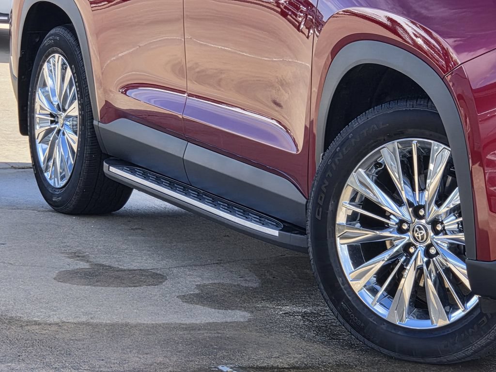 Used 2026 Toyota Grand Highlander AWD image 12