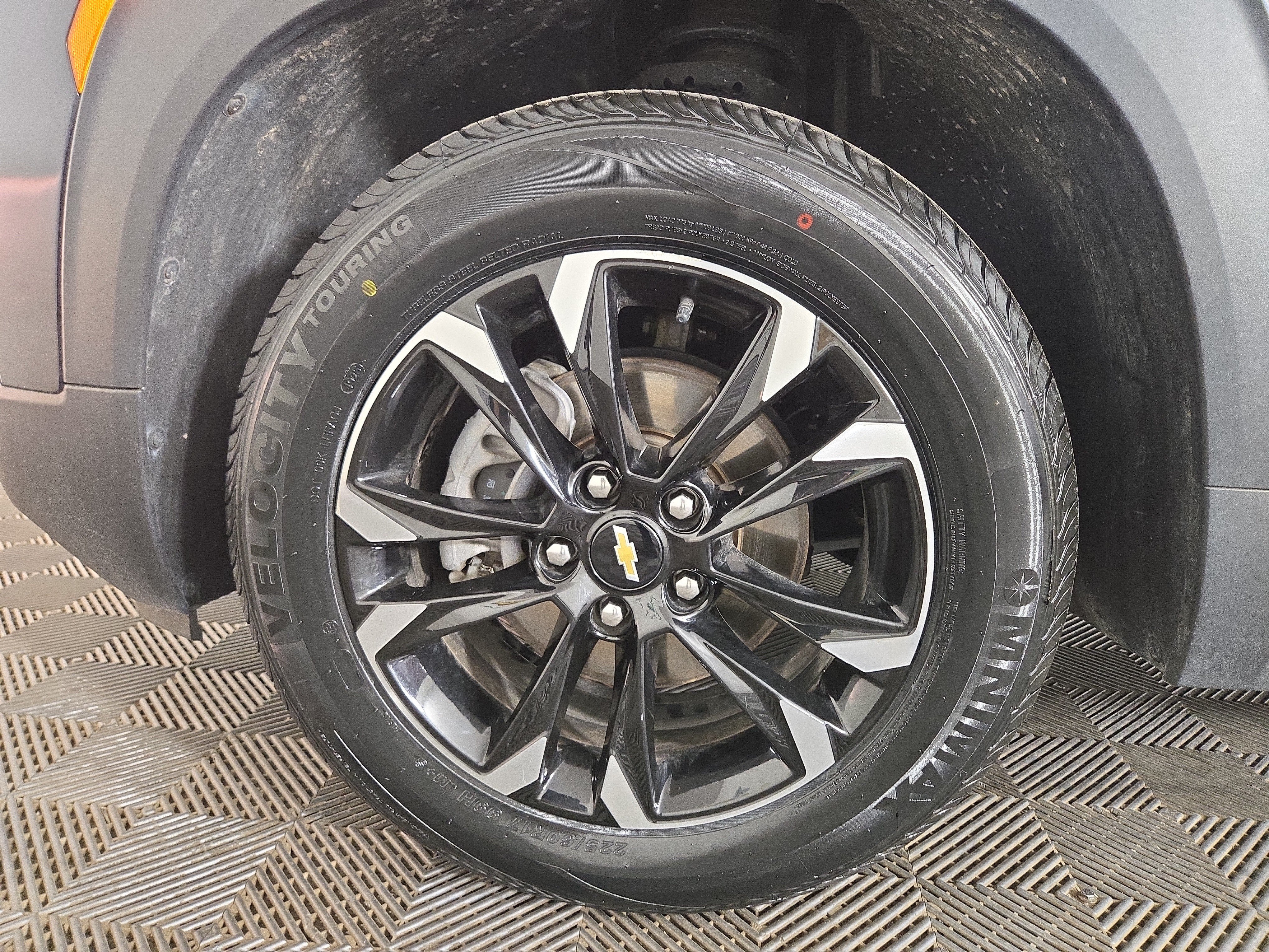 Used 2021 Chevrolet TrailBlazer LT w/ Convenience Package FWD image 32