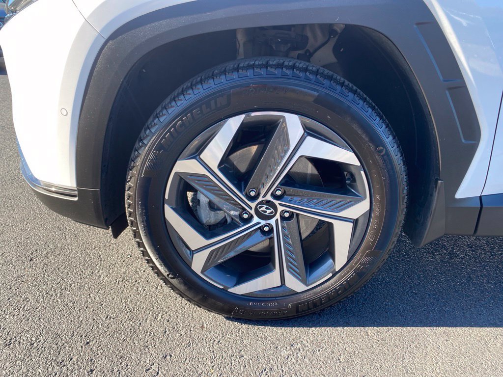 Certified 2024 Hyundai Tucson Limited AWD/4WD image 9