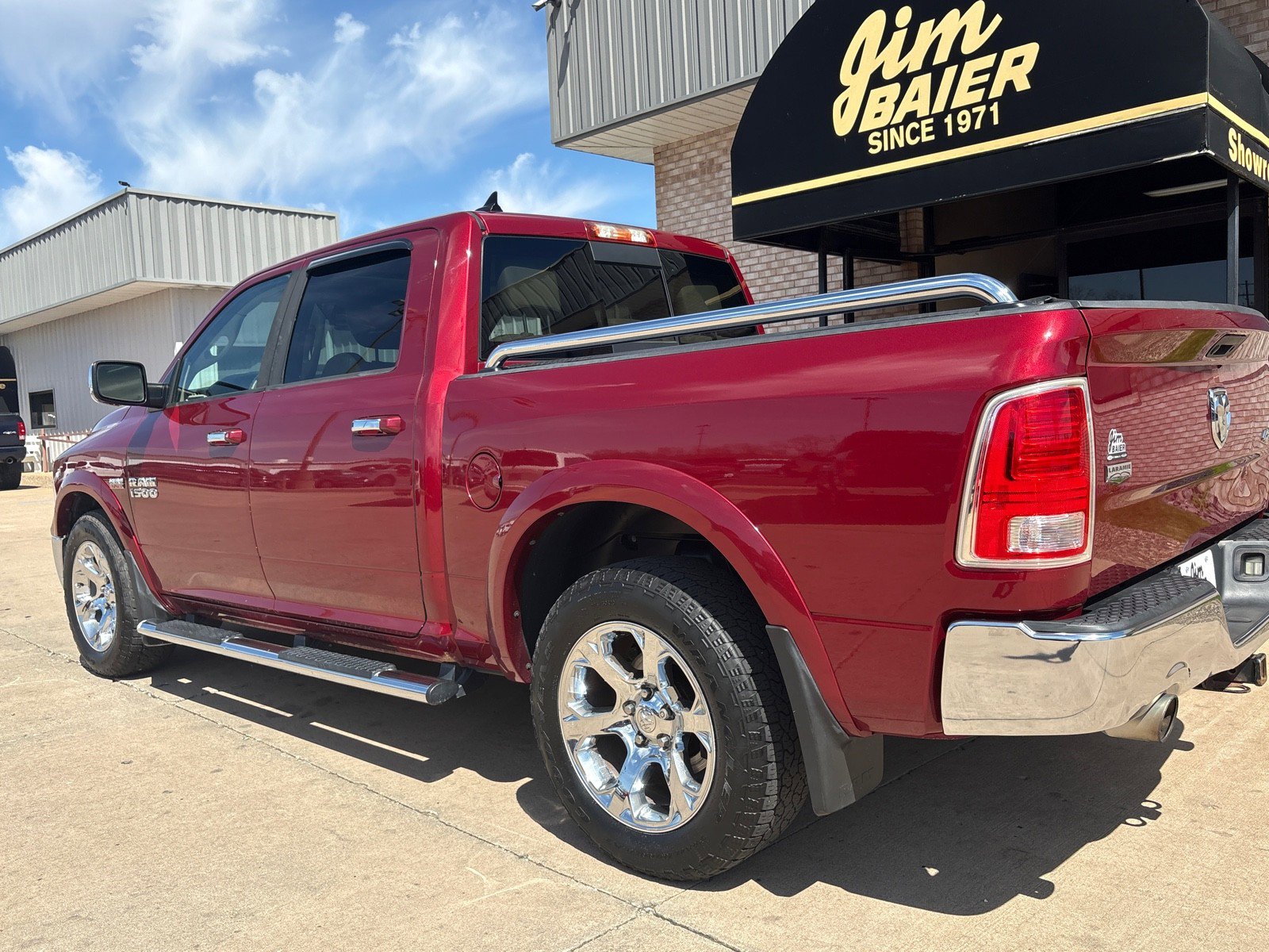 Used 2015 RAM 1500 Laramie image 12