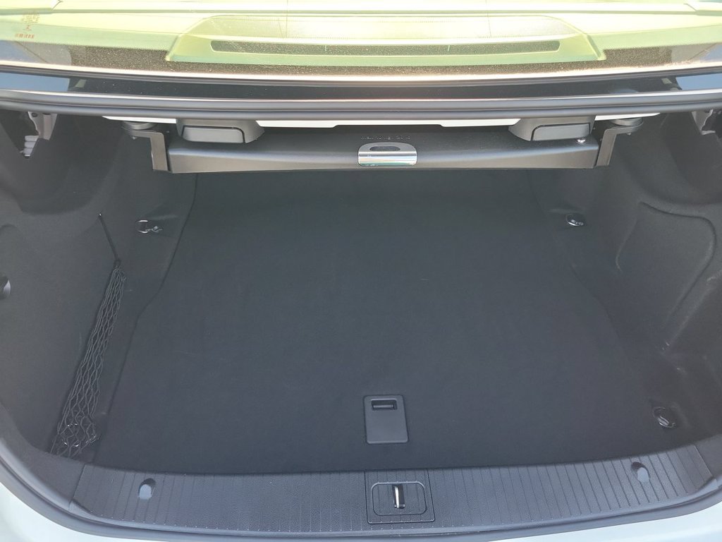 Used 2016 Mercedes-Benz E 350 Sedan image 26
