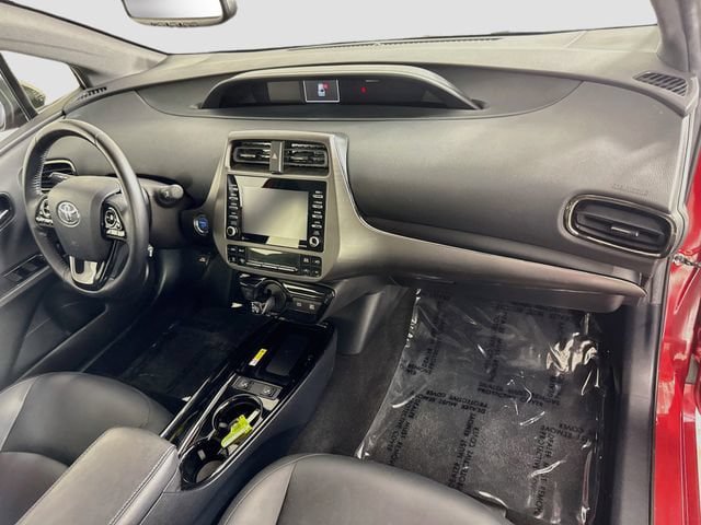 Certified 2021 Toyota Prius FWD image 29