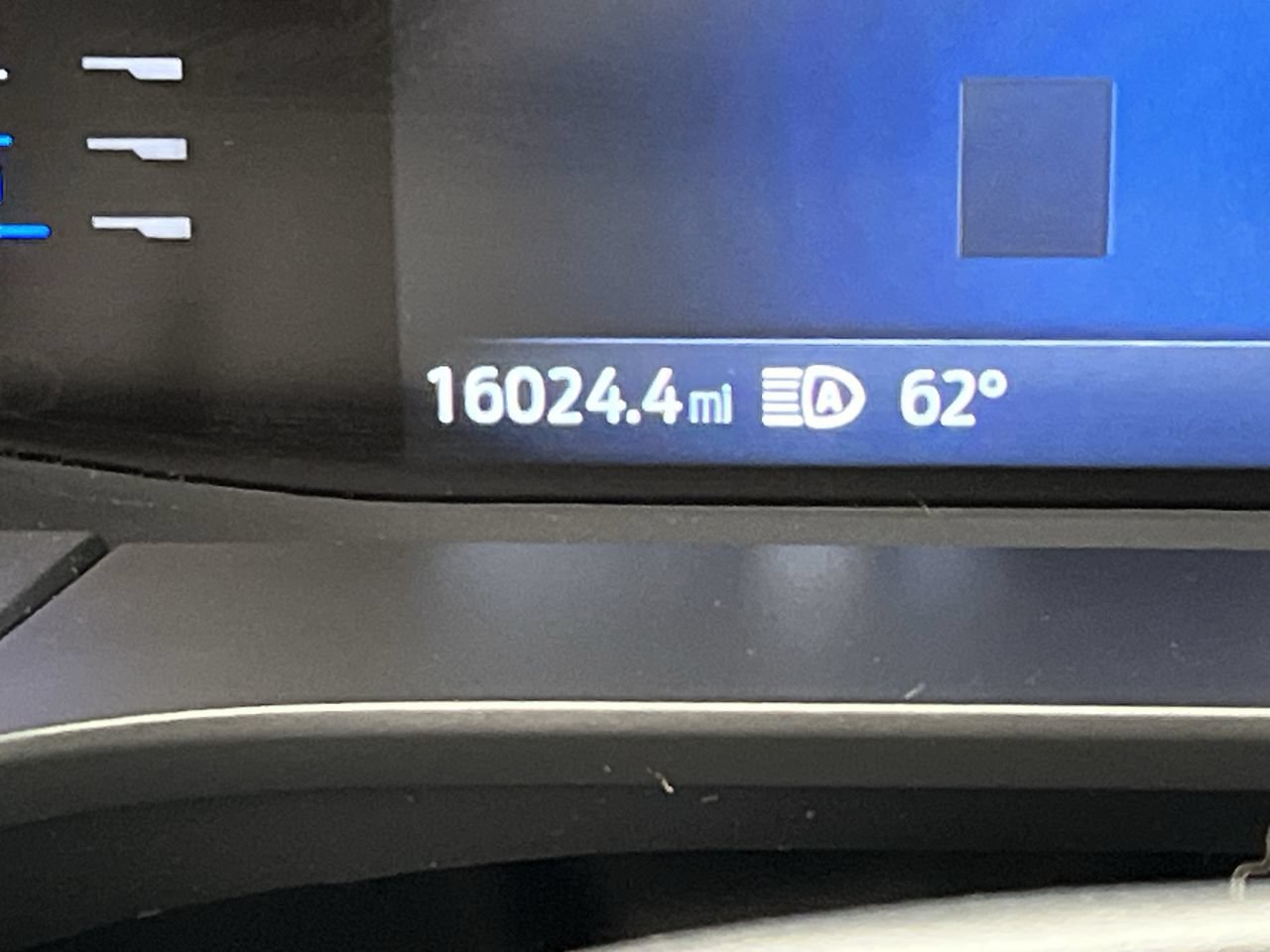 Used 2024 Ford Escape ST-Line w/ Tech Pack #1 AWD/4WD image 16