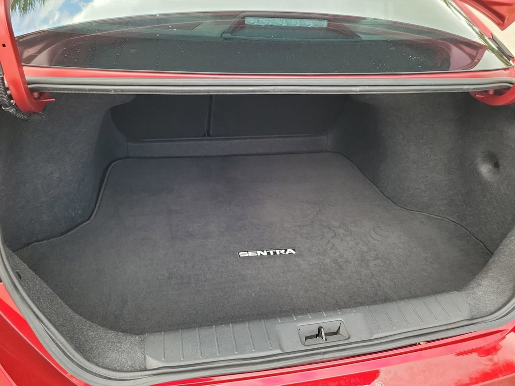 Certified 2023 Nissan Sentra SR w/ Electronics Package image 12