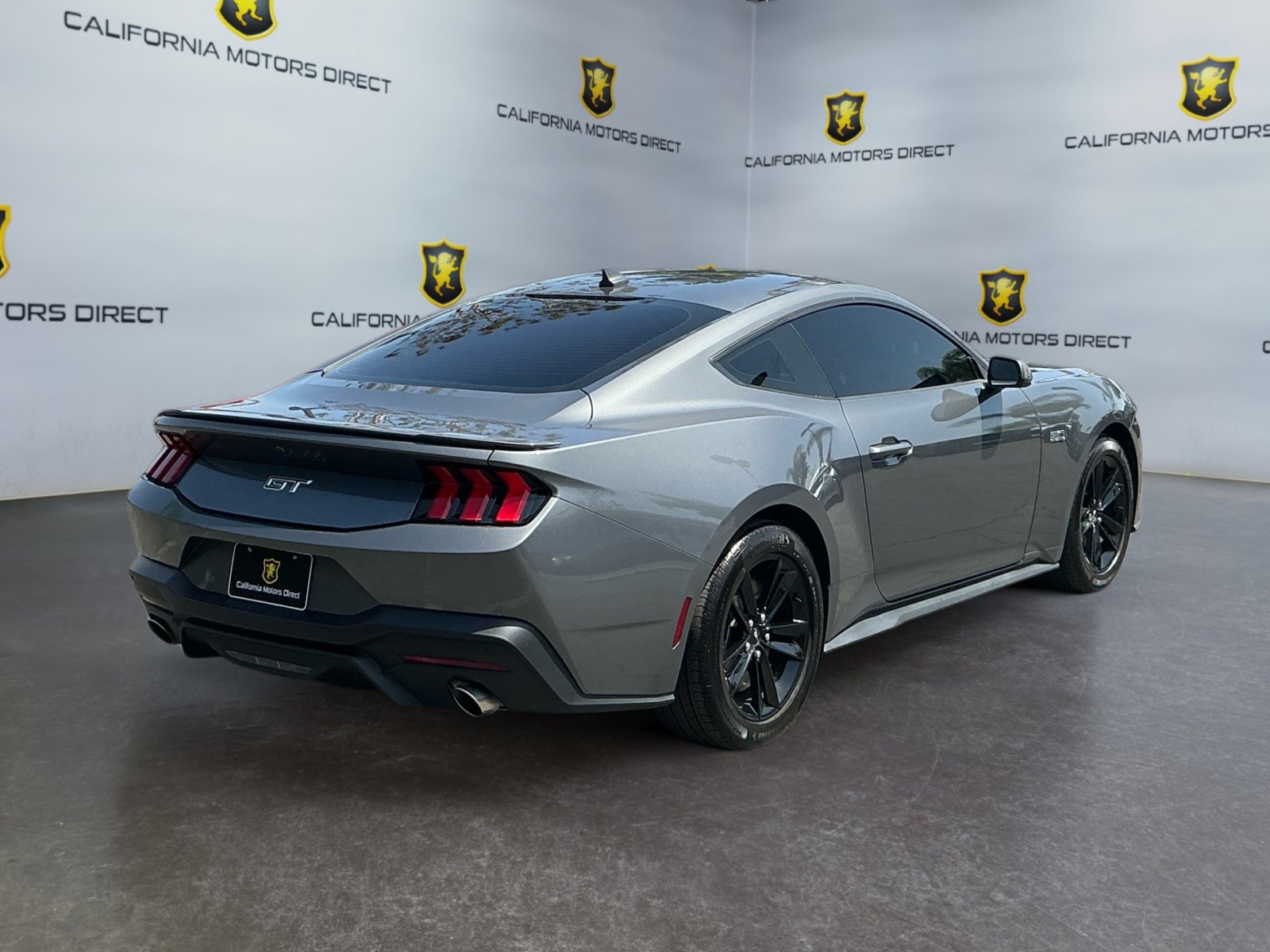 Used 2024 Ford Mustang GT RWD image 5