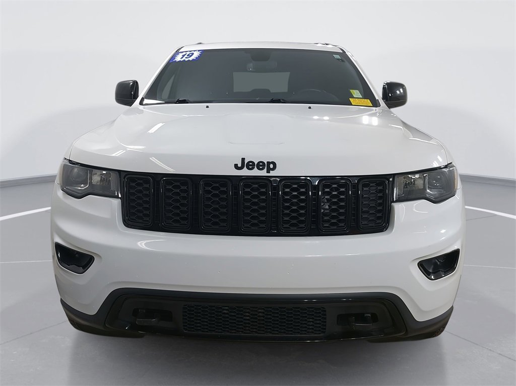 Used 2019 Jeep Grand Cherokee Laredo image 10