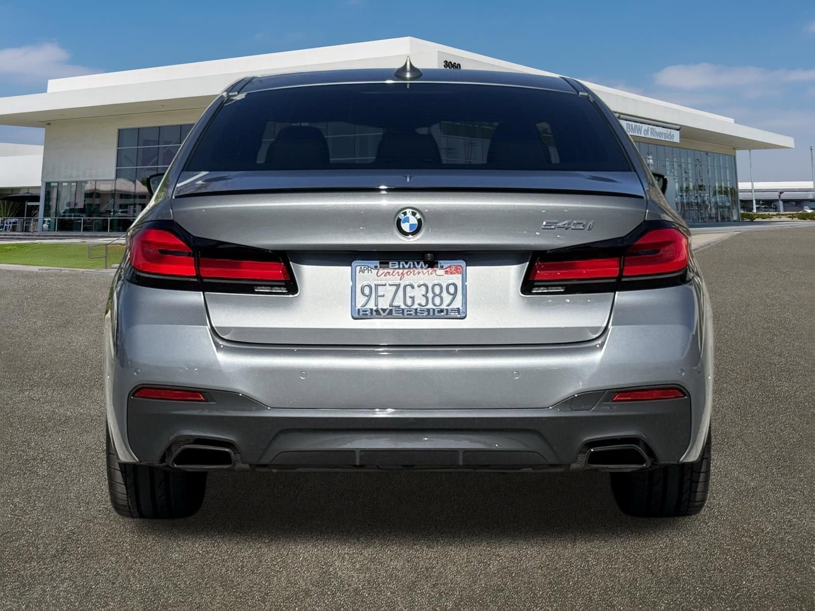 Used 2023 BMW 540i 540i w/ M Sport Package image 9