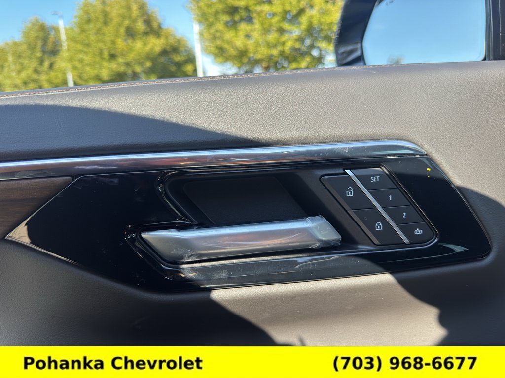 New 2026 Chevrolet Suburban High Country w/ Sun And Tow Package AWD/4WD image 22