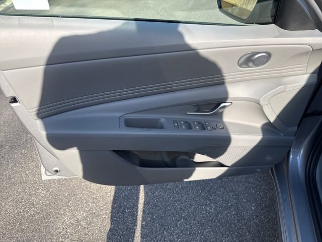 Certified 2025 Hyundai Elantra Sport image 10
