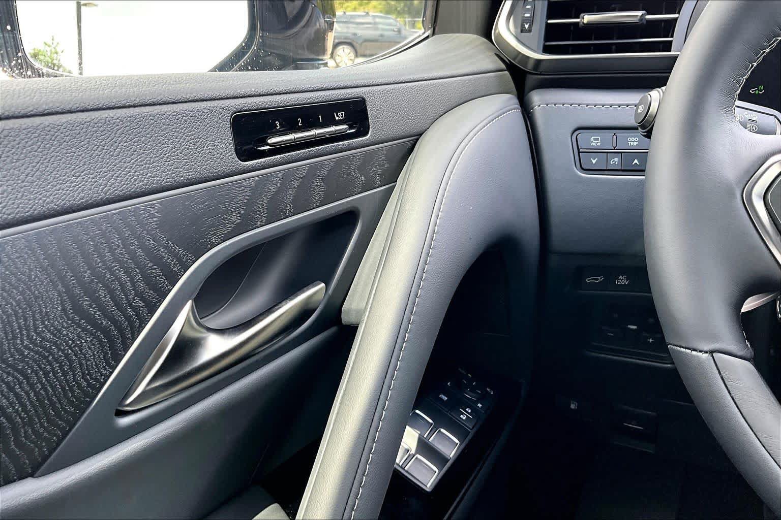 New 2026 Lexus LX 700h Luxury w/ Appearance Package AWD/4WD image 20