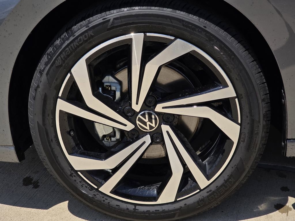 New 2026 Volkswagen Jetta SEL FWD image 9