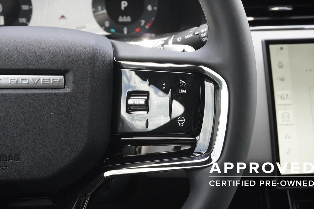 Used 2026 Land Rover Range Rover Evoque Dynamic SE AWD/4WD image 13