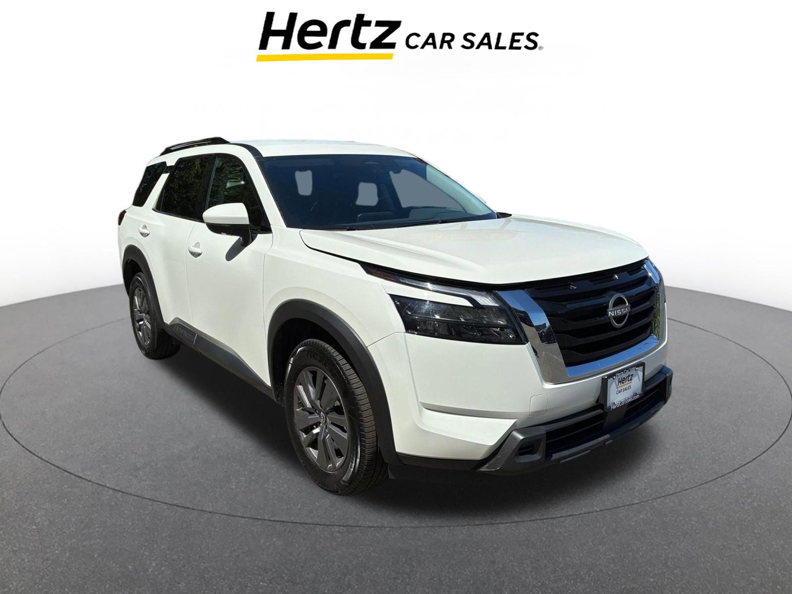 Used 2025 Nissan Pathfinder SV image 1