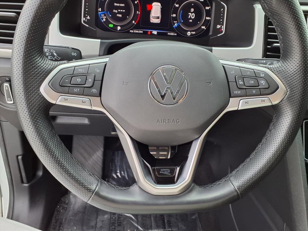 Used 2022 Volkswagen Atlas SEL Premium image 17