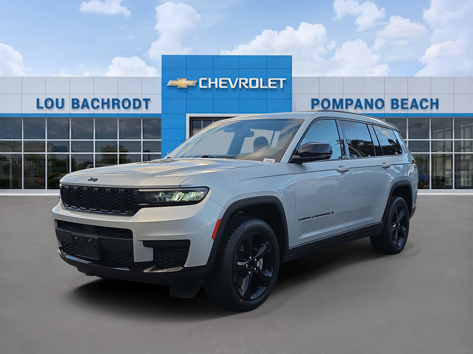 Used 2023 Jeep Grand Cherokee L Laredo RWD image 3