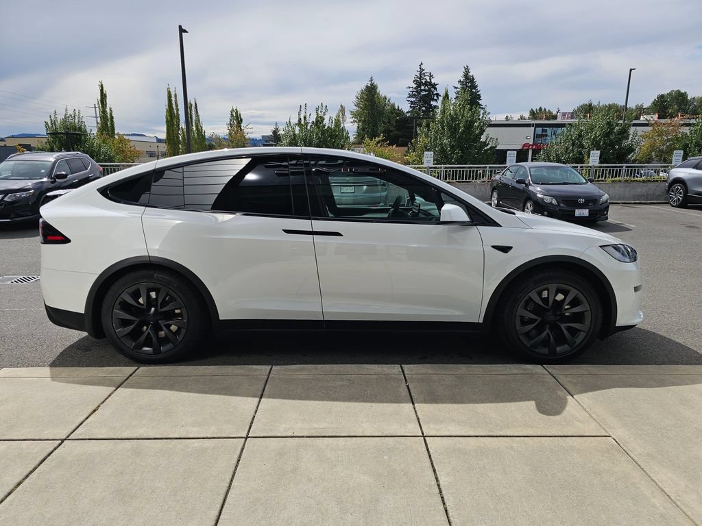 Used 2024 Tesla Model X AWD/4WD image 8