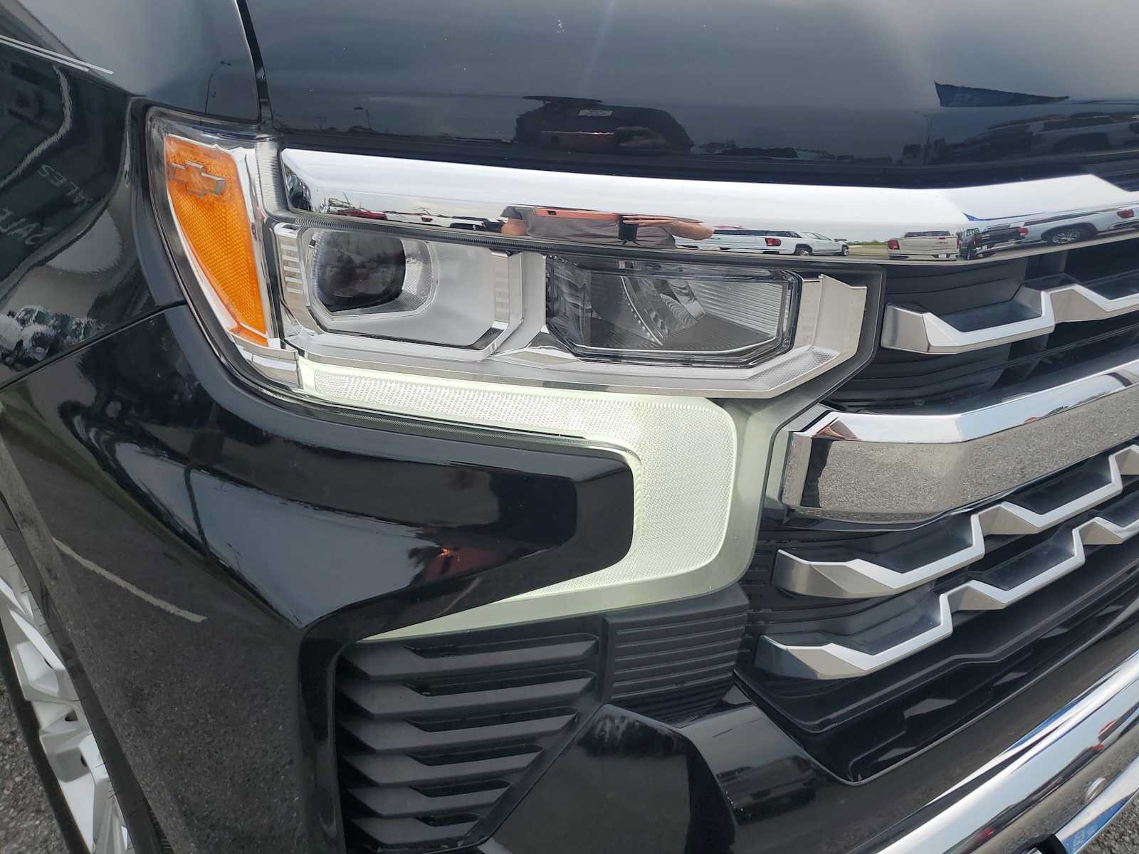 Used 2024 Chevrolet Silverado 1500 LTZ w/ LTZ Convenience Package II RWD image 12