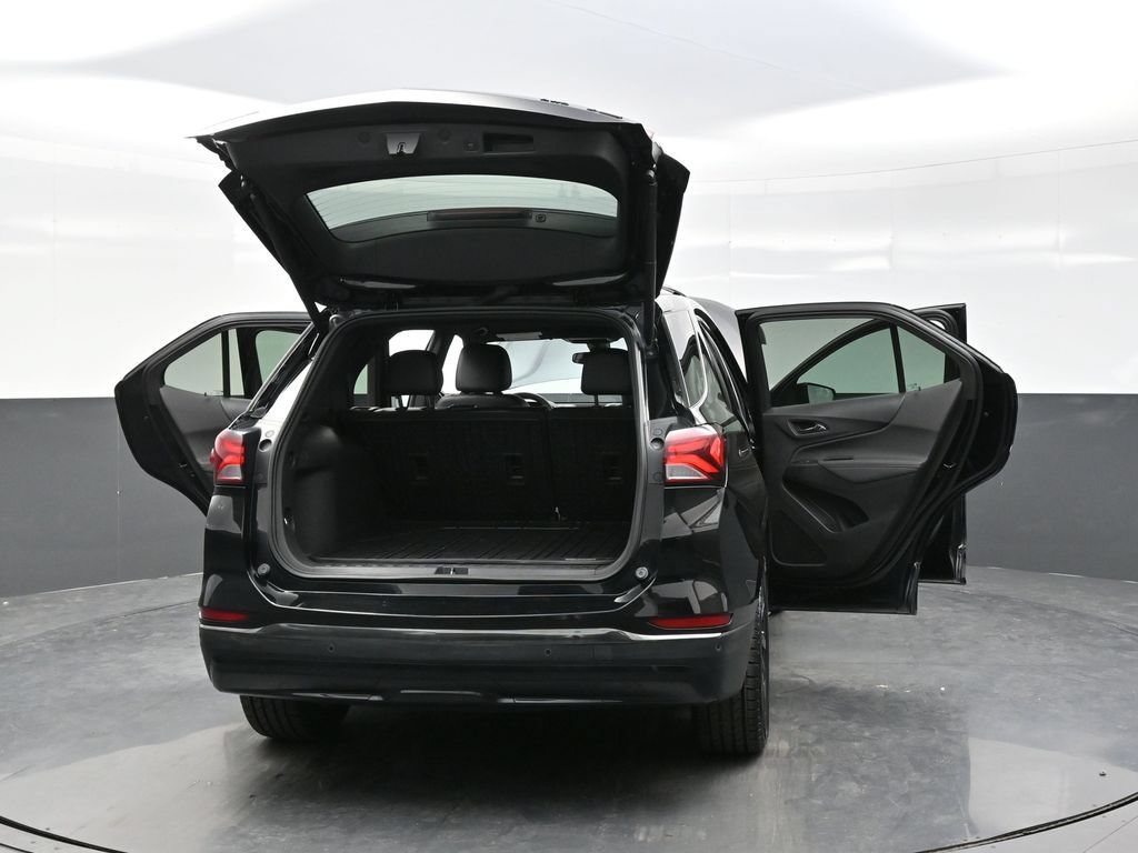 Used 2023 Chevrolet Equinox RS w/ RS Leather Package AWD/4WD image 44
